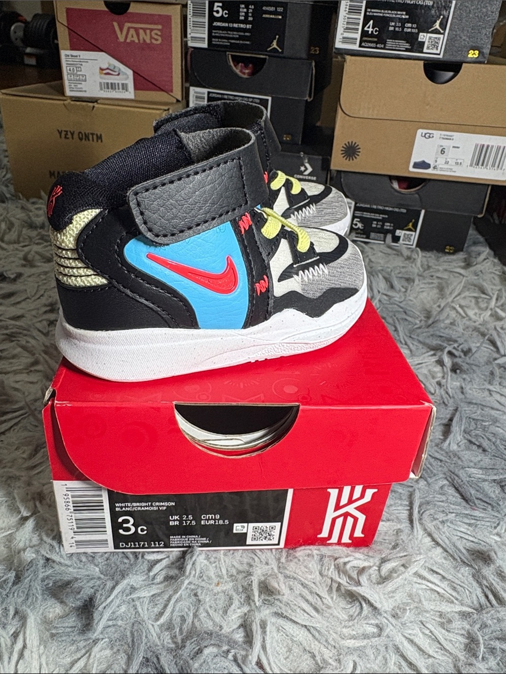 Nike Kids High-Top Sneakers in Black, Blue, Red and Yellow